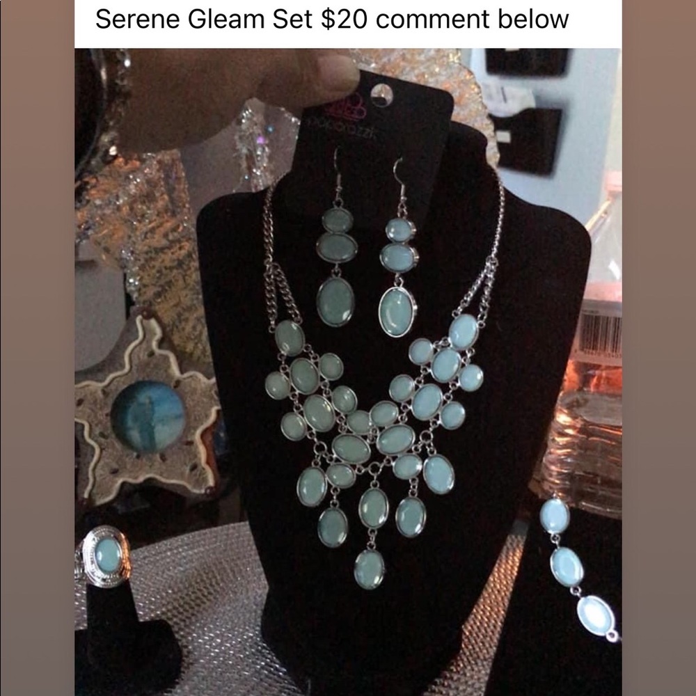 Necklace set